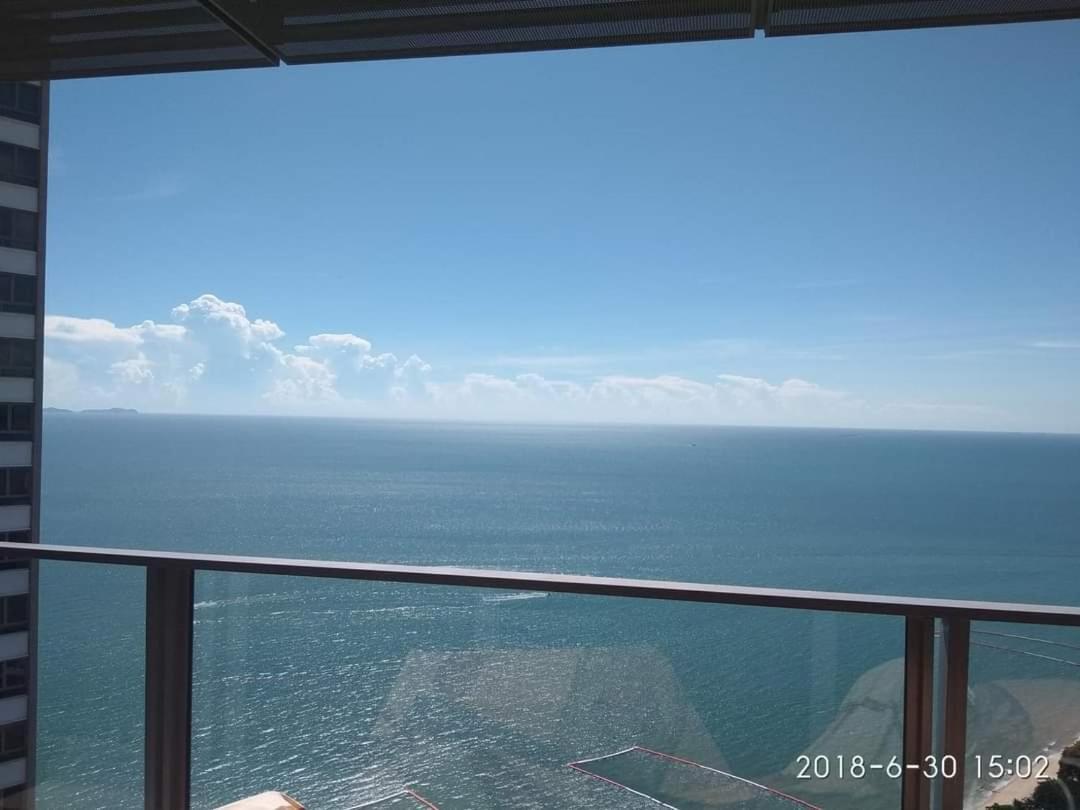 Sea View Apartment In Pattaya Exterior foto