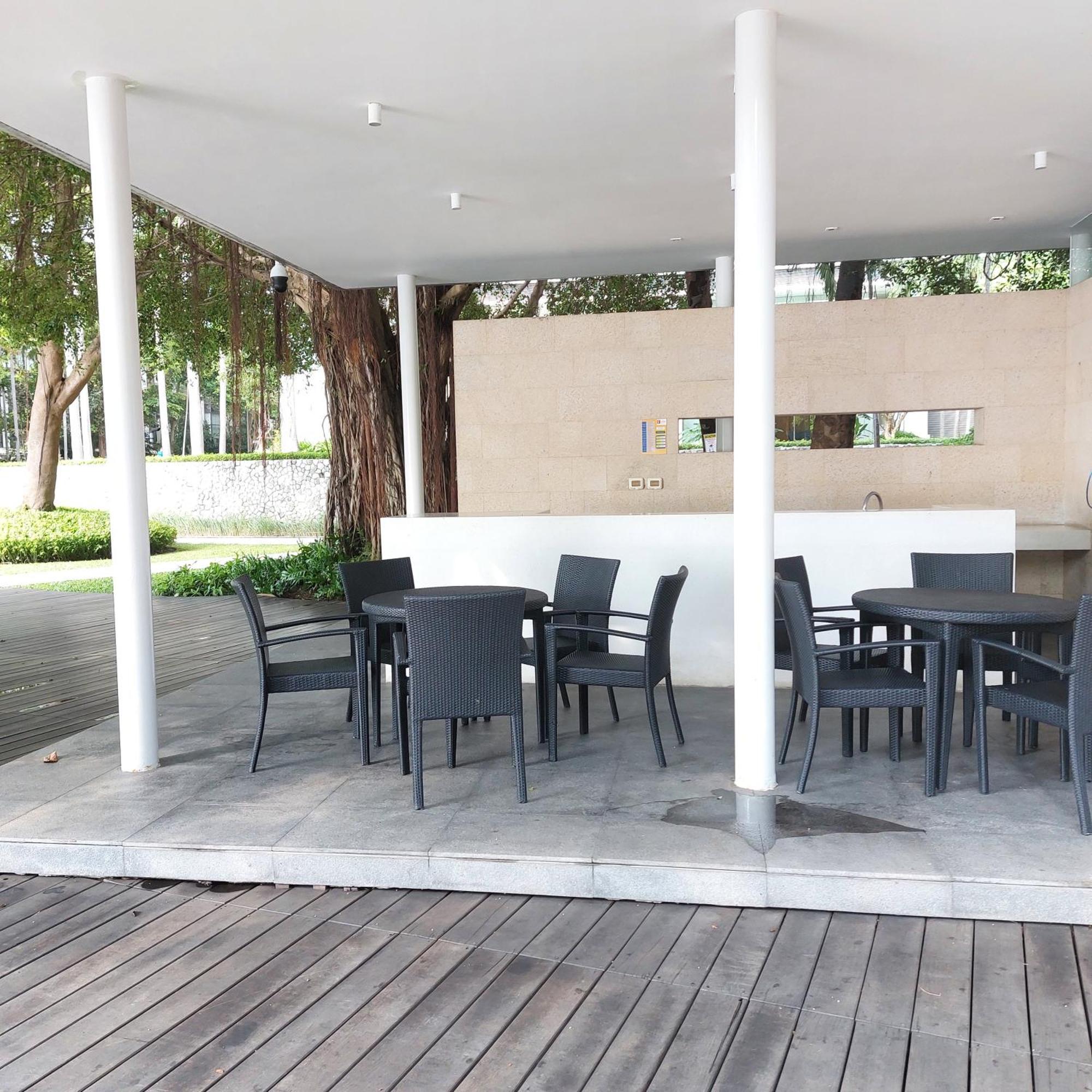 Sea View Apartment In Pattaya Exterior foto