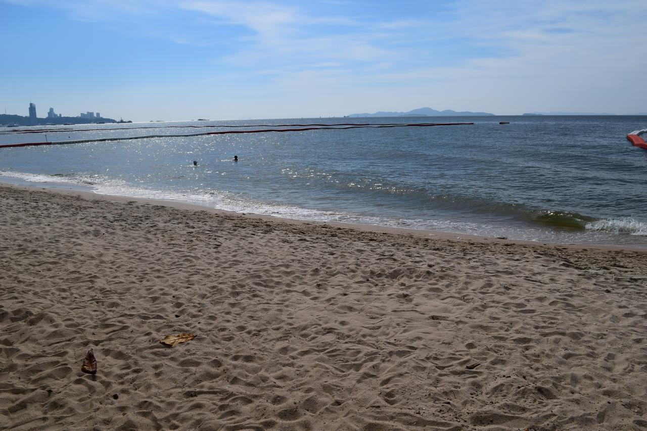 Sea View Apartment In Pattaya Exterior foto